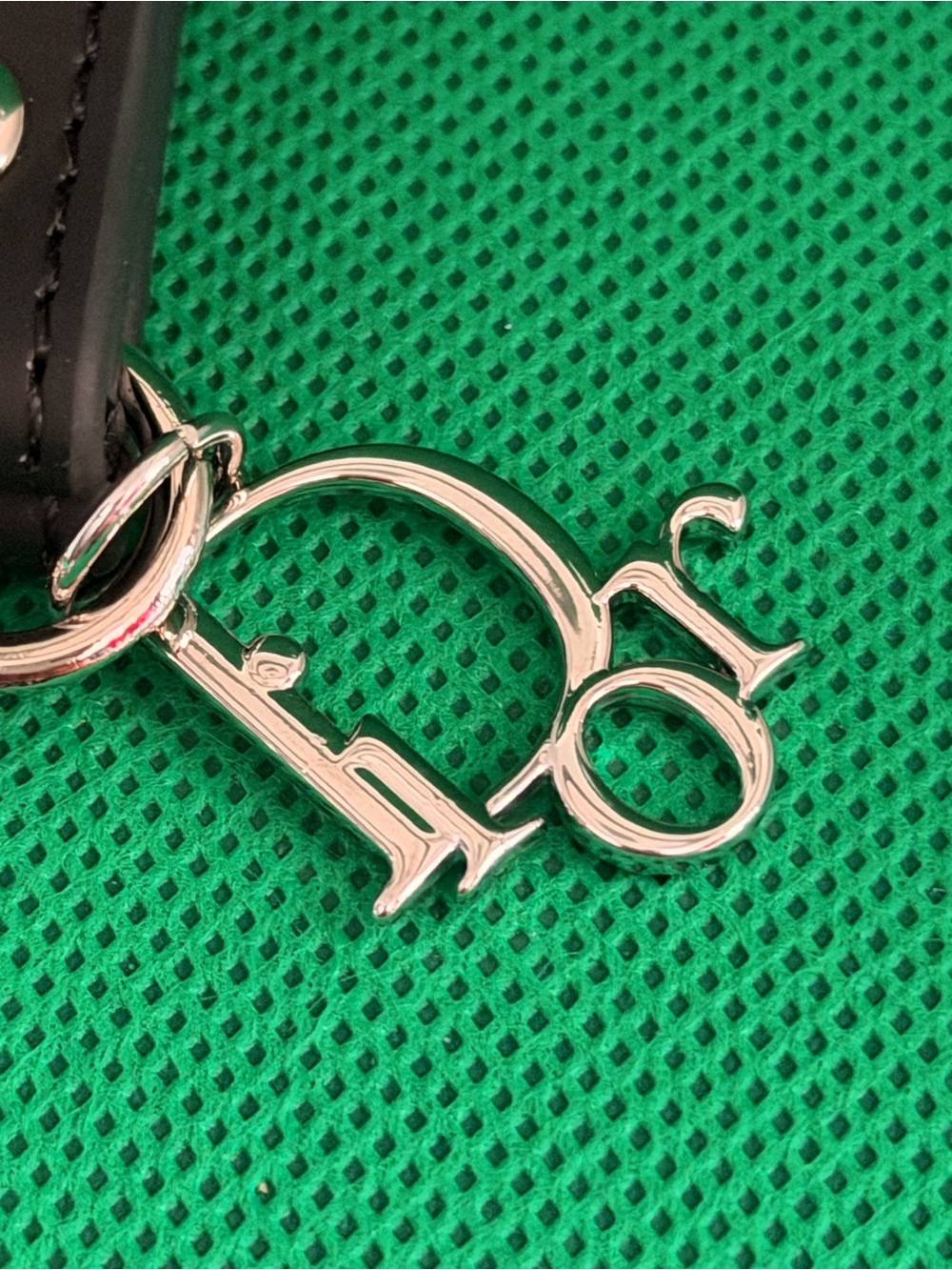 Dior Keychain - Picture 3 of 6